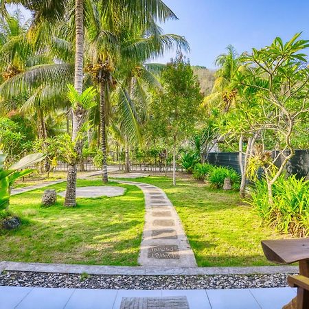 Ananta Bungalow Toyapakeh エクステリア 写真