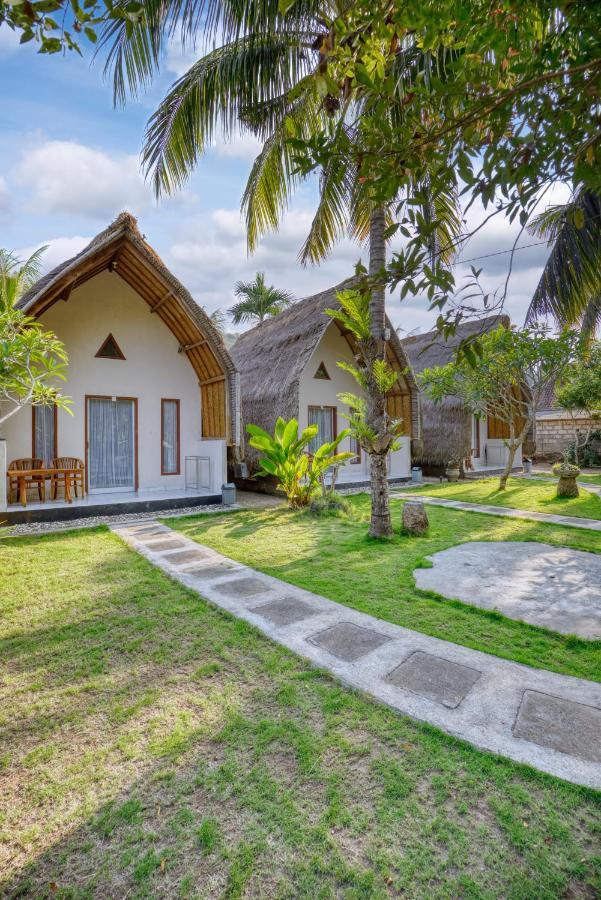 Ananta Bungalow Toyapakeh エクステリア 写真