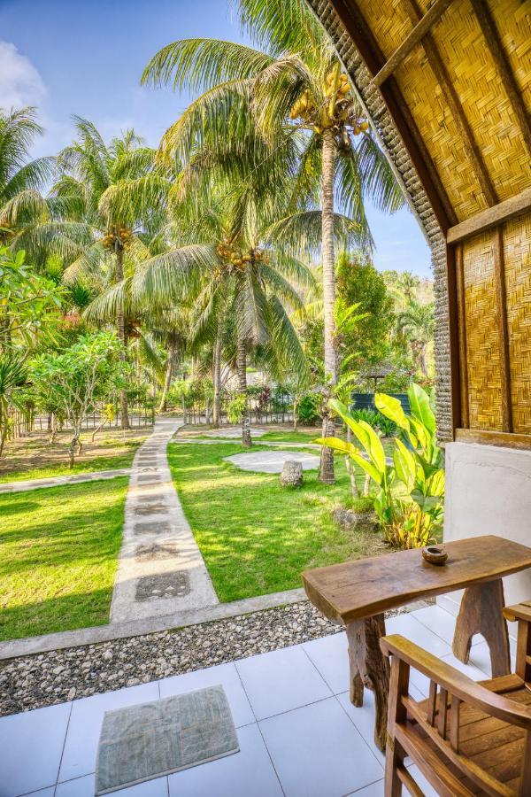 Ananta Bungalow Toyapakeh エクステリア 写真